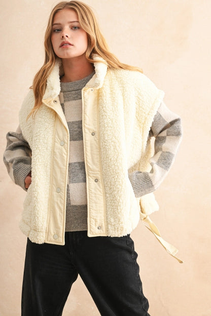 Teddy Fabric Utility Vest Jacket