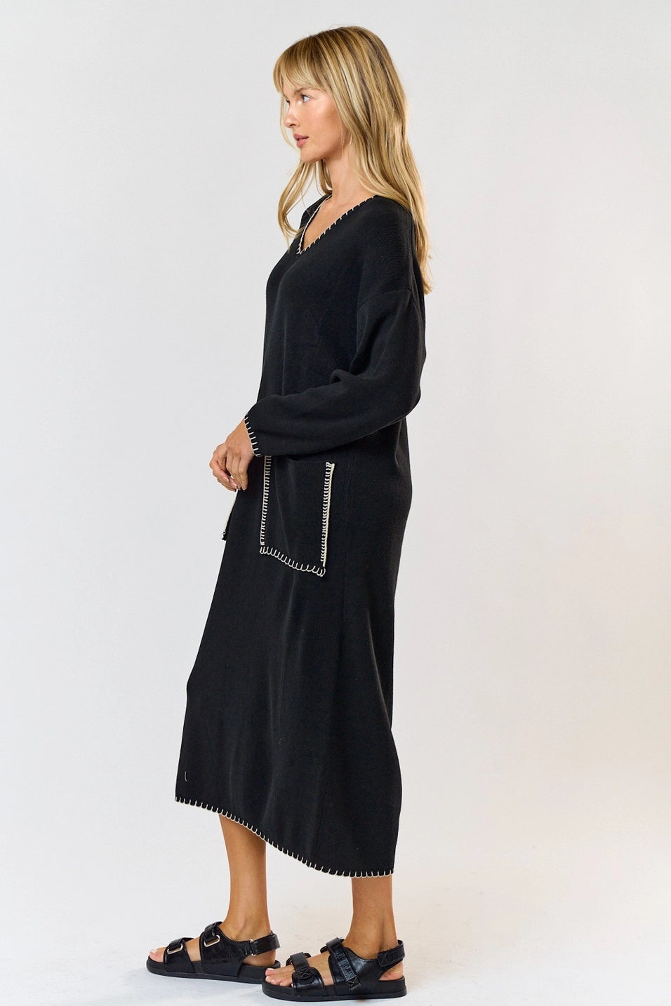 Overlock Stitch Pocket Front Sweater Midi Dress