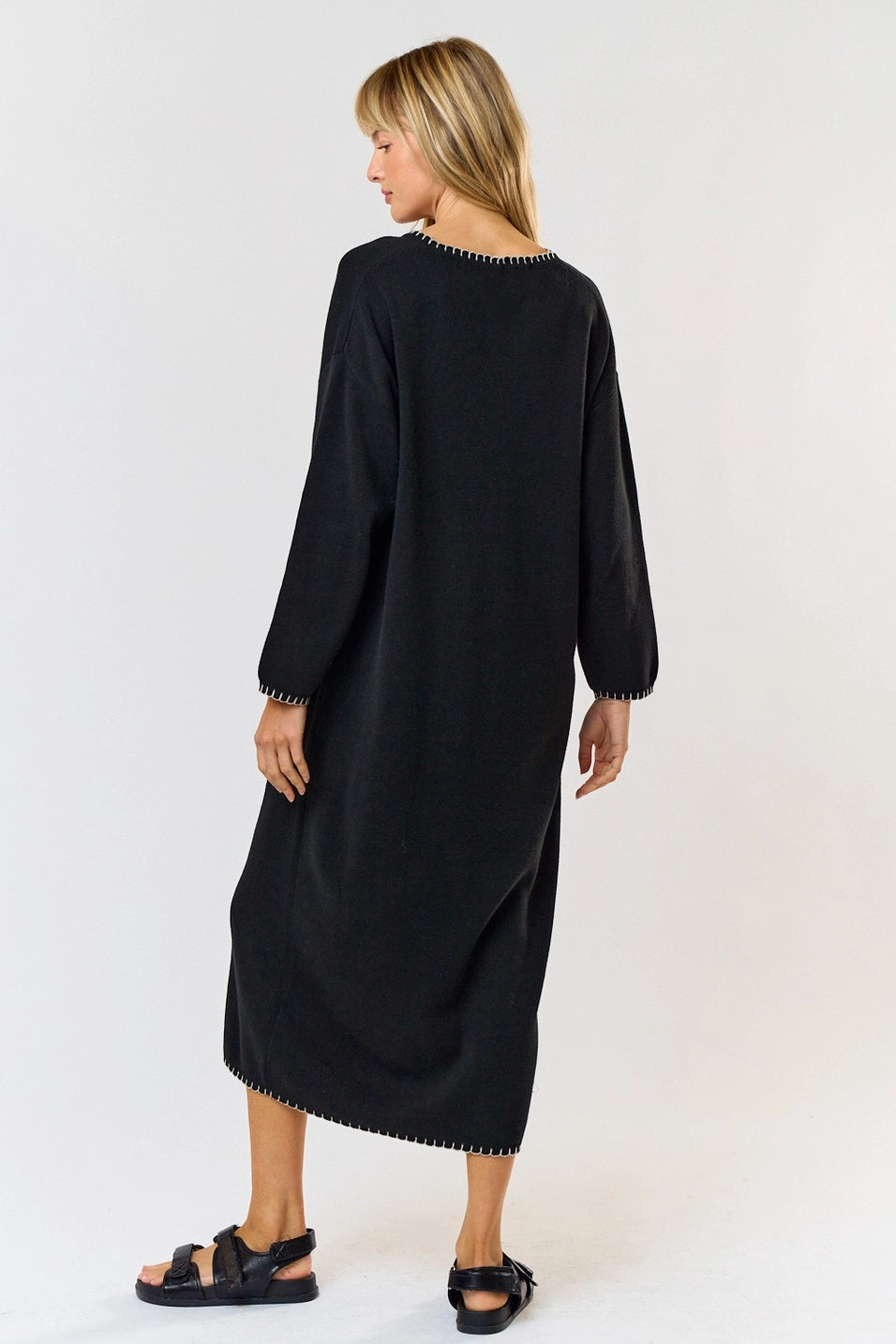 Overlock Stitch Pocket Front Sweater Midi Dress